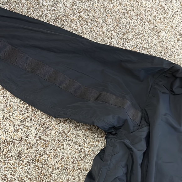 Allyson Felix Athleta Windbreaker - Picture 9 of 11